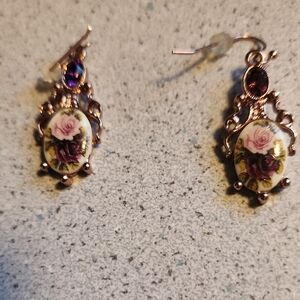 1928 Rose and Purple Earrings